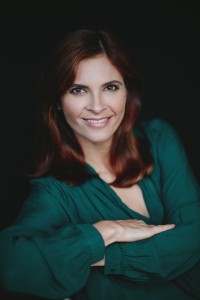 make up artist roxana